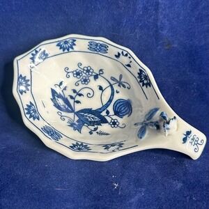Vintage Vienna Woods Floral Blue Onion Bone Dish Fine China Leaf Shape